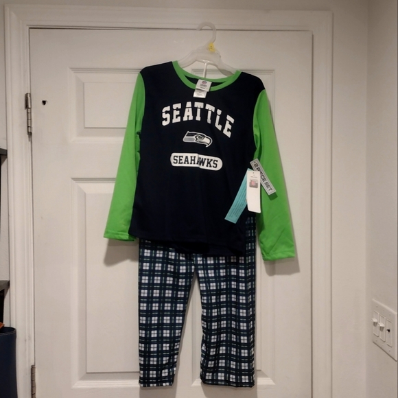 NFL Football Seattle Seahawks pajamas Large 10/12 unisex kids - Picture 1 of 4